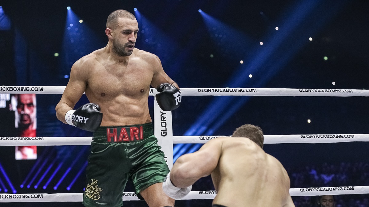Badr Hari Falls to Zabit Samedov at LEGEND in Russia in ...